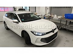 Fahrzeug vorne und Seitenansicht 
Beifahrerseite