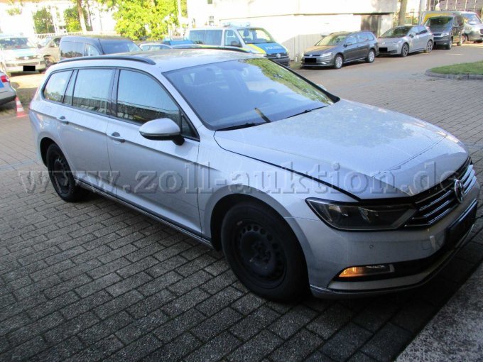 1 Volkswagen Passat Variant (3C), Ersatzteilträger – foto 2 – kavel bij Zoll-Auktion, Oldenburg