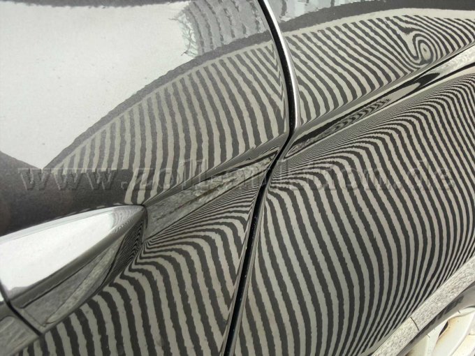 Delle Tür hinten links