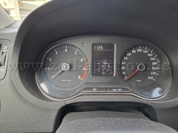 1 Volkswagen Polo, Schräghecklimousine – foto 9 – kavel bij Zoll-Auktion, Holzminden