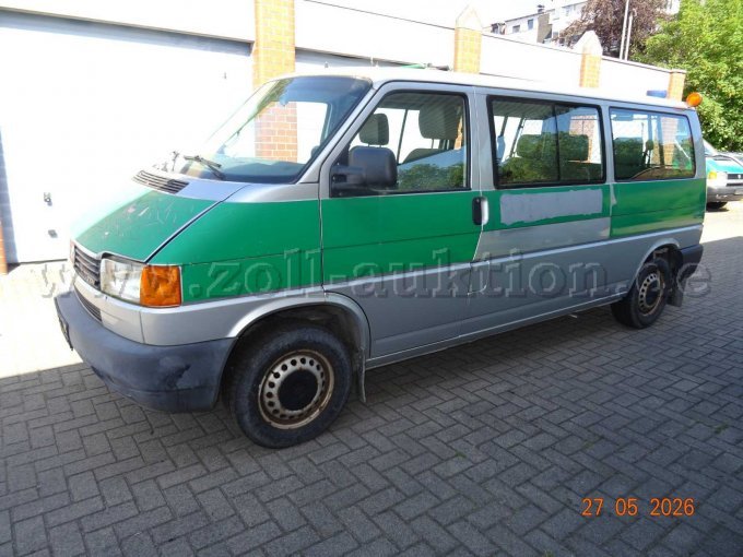 seitlich links vorn