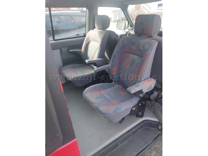 1 Volkswagen T4 personeelsbus (motorstoring) – foto 5 – kavel bij Zoll-Auktion, Blieskastel