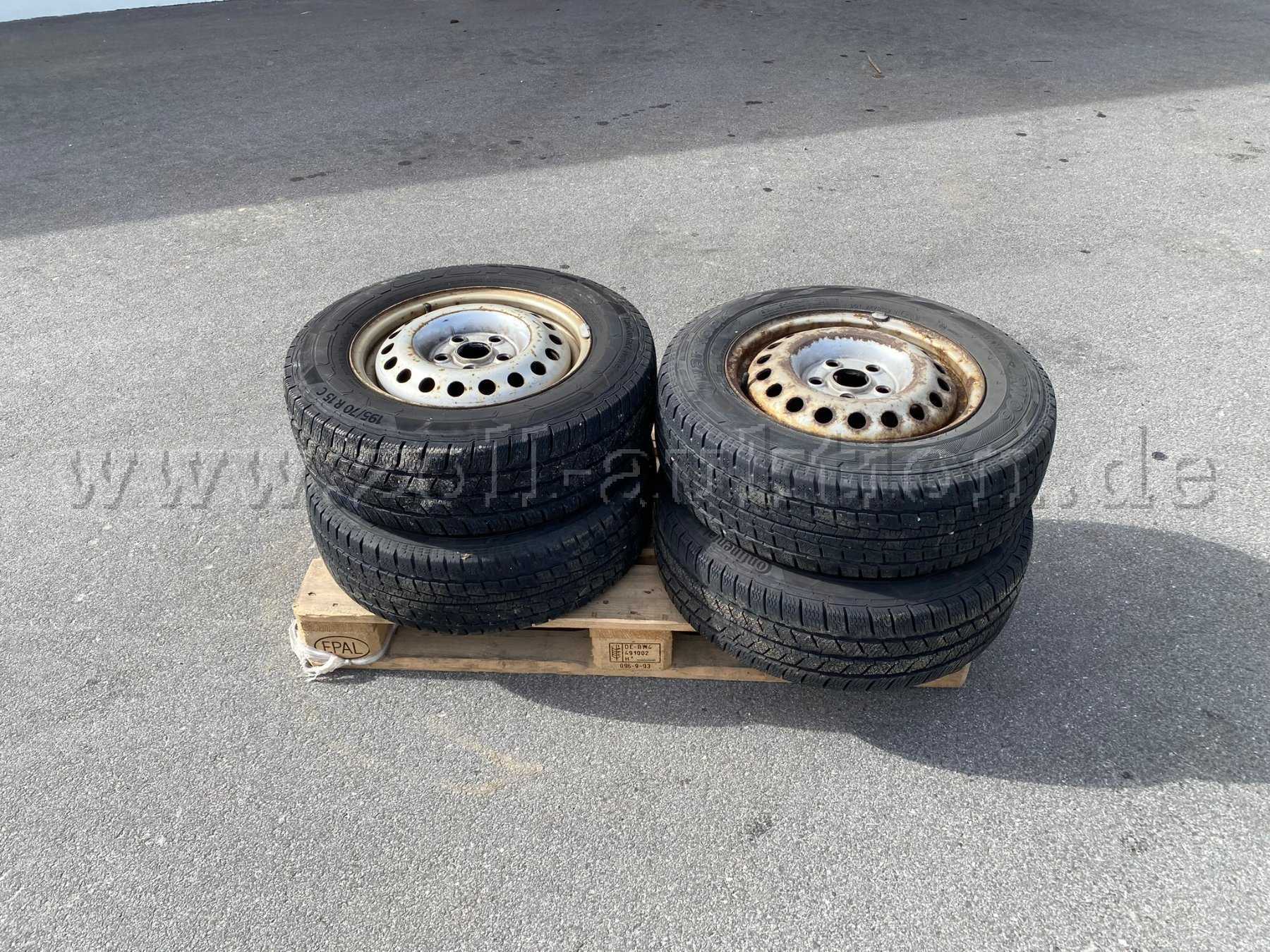 zusätzliche Reifen
