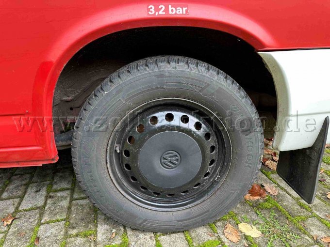 Reifen hinten links