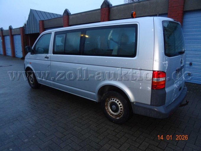 seitlich links hinten