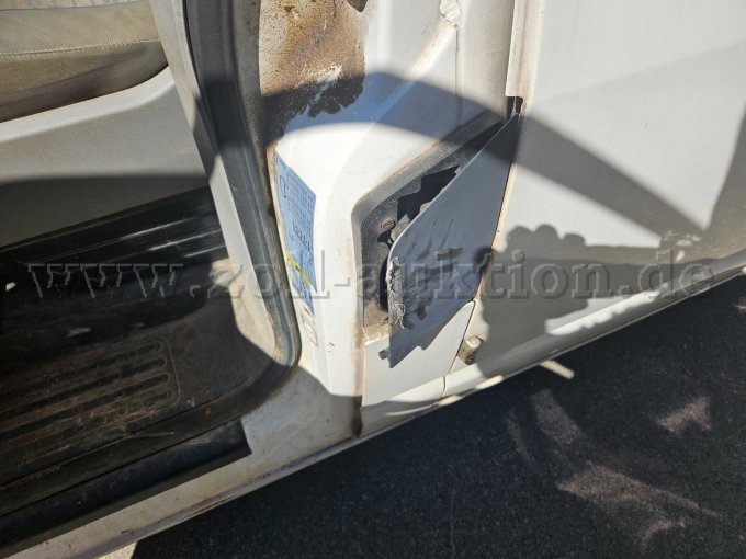 Tankdeckelabdeckung defekt