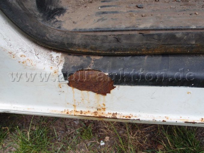Bild 9 Roststelle einstieg Fahrerseite