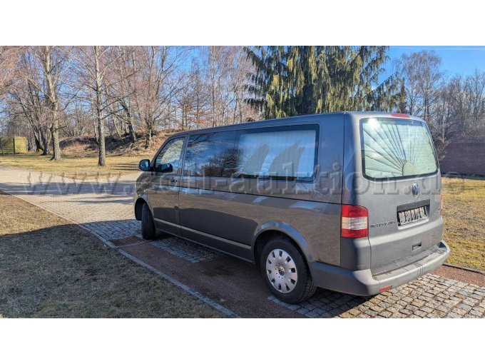 Ansicht von hinten halb links