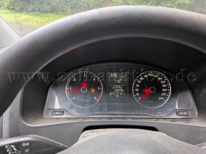 1 Volkswagen T5 Transporter Allrad TDI, Standheizung – foto 2 – kavel bij Zoll-Auktion, Großalmerode