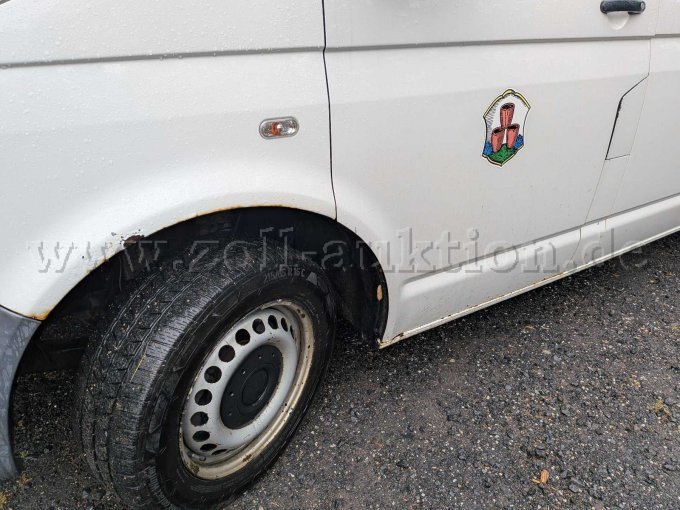 1 Volkswagen T5 Transporter Allrad TDI, Standheizung – foto 3 – kavel bij Zoll-Auktion, Großalmerode