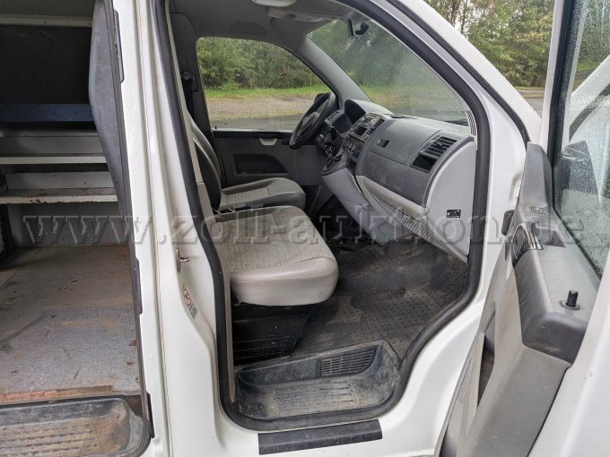 1 Volkswagen T5 Transporter Allrad TDI, Standheizung – foto 6 – kavel bij Zoll-Auktion, Großalmerode