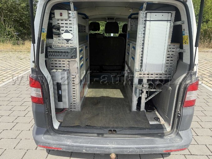 Zustand Fahrzeug hinten und Innenbereich hinten