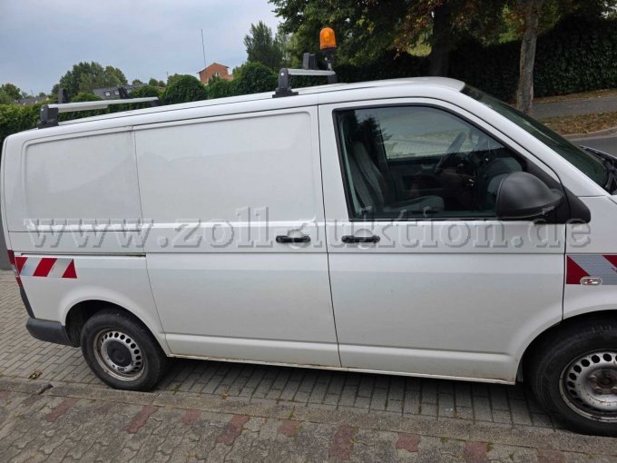 1 Volkswagen T5 Transporter Kasten 2.0 TDI 4Motion – foto 2 – kavel bij Zoll-Auktion, Ingersleben