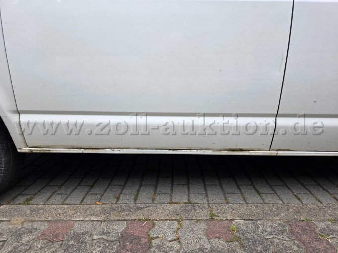 1 Volkswagen T5 Transporter Kasten 2.0 TDI 4Motion – foto 9 – kavel bij Zoll-Auktion, Ingersleben