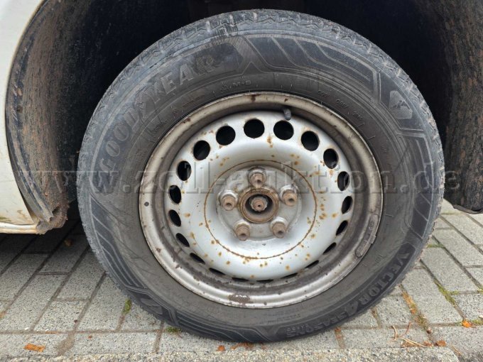 1 Volkswagen T5 Transporter Kasten 2.0 TDI 4Motion – foto 17 – kavel bij Zoll-Auktion, Ingersleben