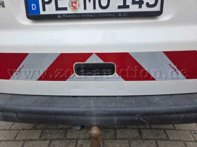 1 Volkswagen T5 Transporter Kasten 2.0 TDI 4Motion – foto 10 – kavel bij Zoll-Auktion, Ingersleben
