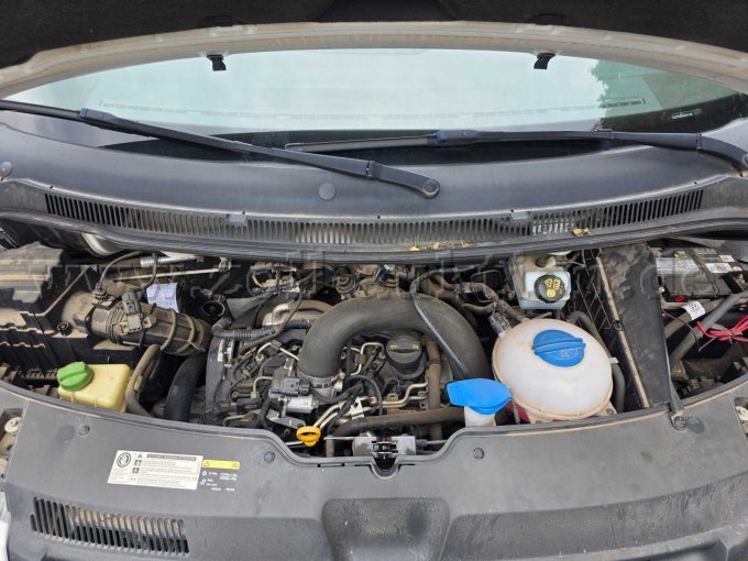 1 Volkswagen T5 Transporter Kasten 2.0 TDI 4Motion – foto 16 – kavel bij Zoll-Auktion, Ingersleben