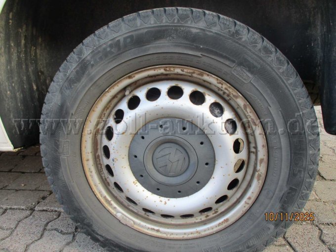 Bereifung 215/65 R 16,
Winterbereifung