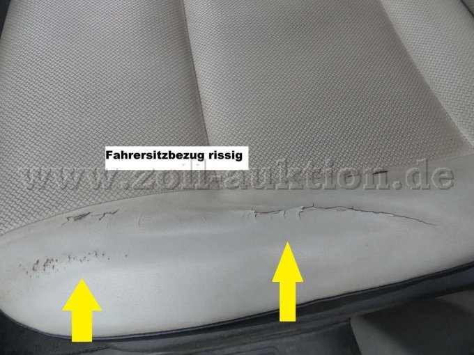 Beschädigung Fahrersitz