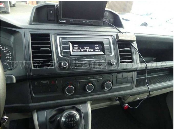 1 Volkswagen T6 2.0 TDI Pritsche, DoKa 4Motion – foto 5 – kavel bij Zoll-Auktion, Gerolstein