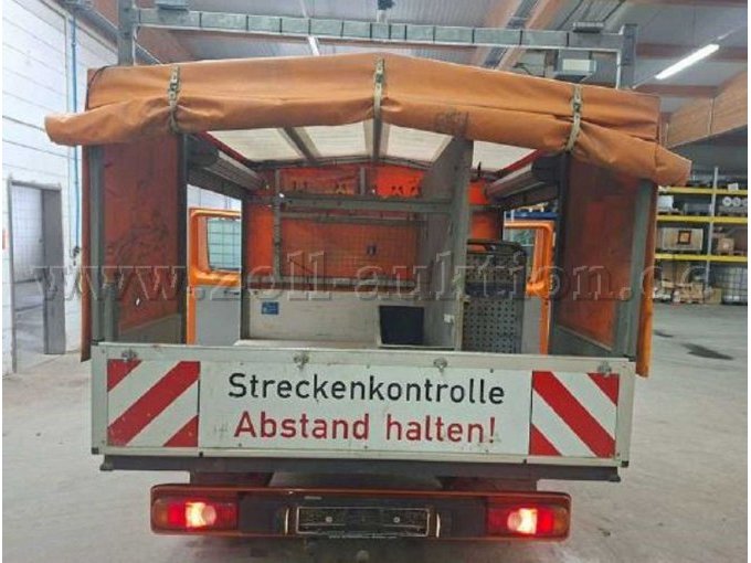 1 Volkswagen T6 Transporter met laadbak (SF) (05.2015–2019) – foto 4 – kavel bij Zoll-Auktion, Pforzheim