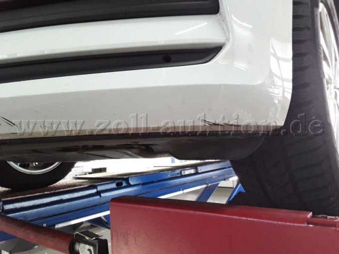 Kratzer Stoßfänger vorn