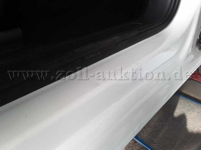 Schweller rechts, leiche Delle