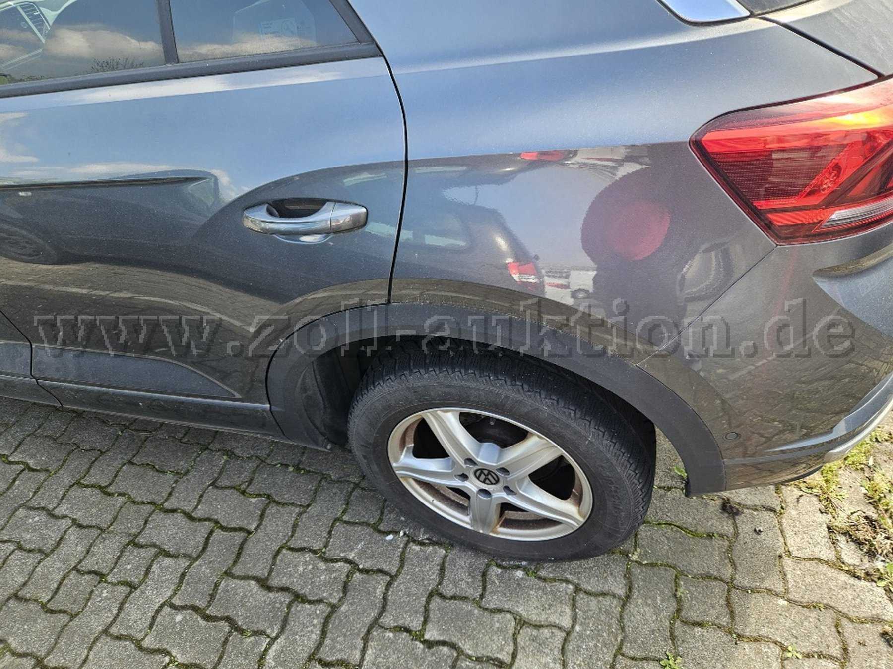 Fahrerseite hi links