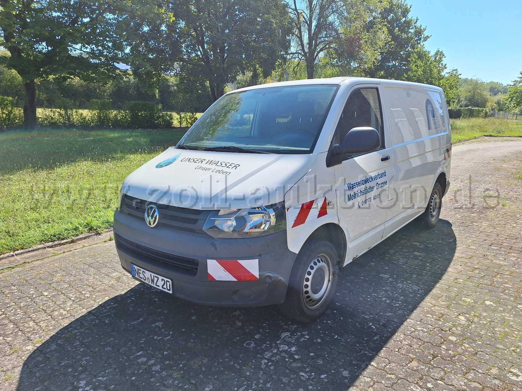 1 Volkswagen T 5 Van with diesel engine