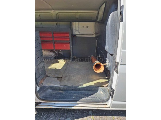 1 Volkswagen T 5-busje met dieselmotor – foto 10 – kavel bij Zoll-Auktion, Oberstreu