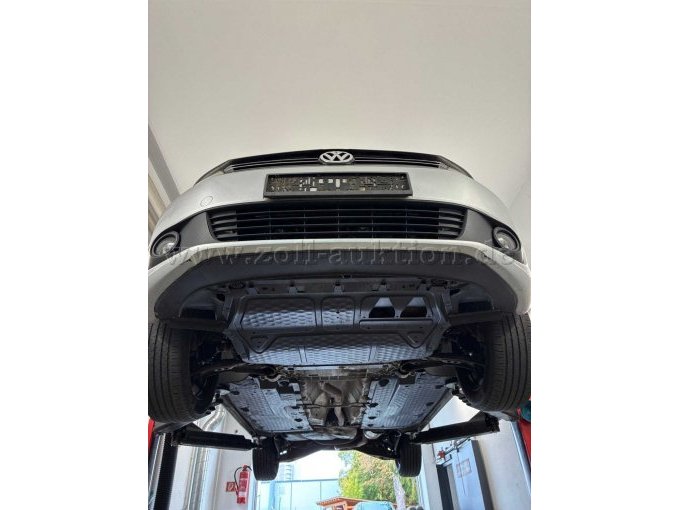 1 Volkswagen Touran – foto 19 – kavel bij Zoll-Auktion, Bayreuth