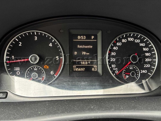 1 Volkswagen Touran – foto 8 – kavel bij Zoll-Auktion, Bayreuth