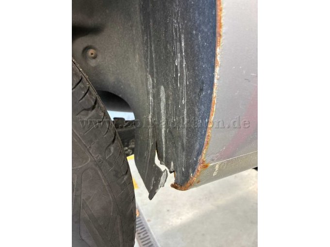1 Volkswagen Touran – foto 17 – kavel bij Zoll-Auktion, Bayreuth