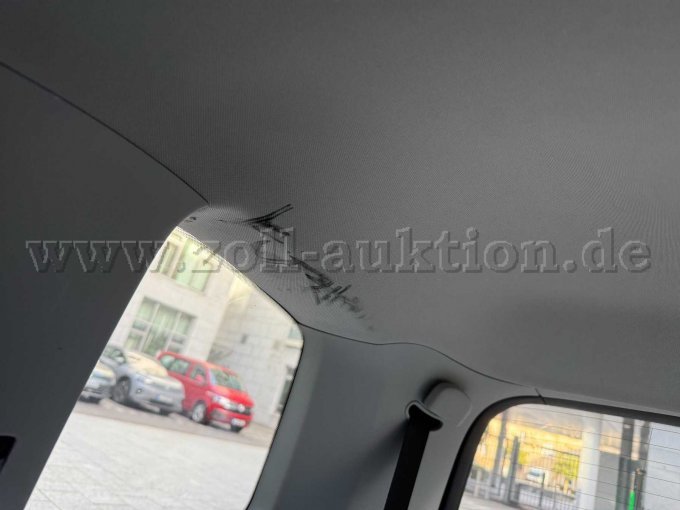 Beschädigung Verkleidung Kofferraum/Dachhimmel