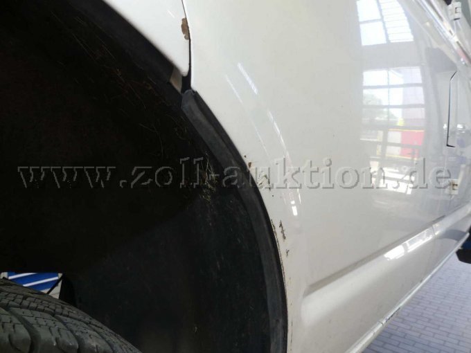 1 Volkswagen Transporter 2.0 TDI met lange laadbak, DoKa – foto 8 – kavel bij Zoll-Auktion, Münster