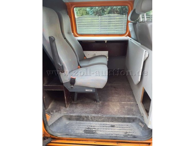 1 Volkswagen Transporter 7HC TDI – foto 6 – kavel bij Zoll-Auktion, Herzberg