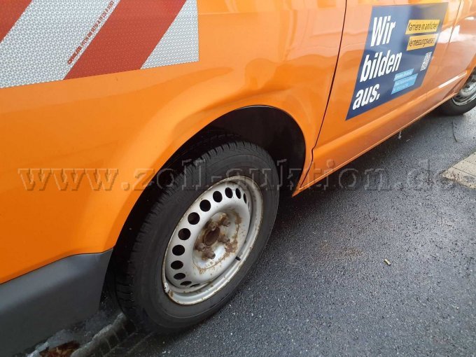 1 Volkswagen Transporter 7HC TDI – foto 5 – kavel bij Zoll-Auktion, Herzberg