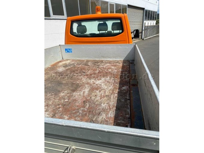 1 Volkswagen Transporter Offener Kasten Pritschenfahrzeug – foto 6 – kavel bij Zoll-Auktion, Zierenberg