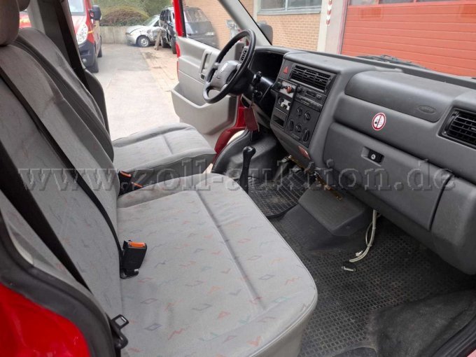 Innenraum Fahrer & Beifahrer