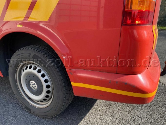 Lackschaden und Delle Fahrerseite hinten