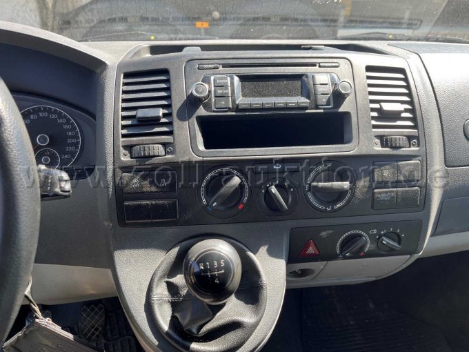 1 Volkswagen – Transporter T5 MHD BMT – foto 8 – kavel bij Zoll-Auktion, Neustadt in Holstein