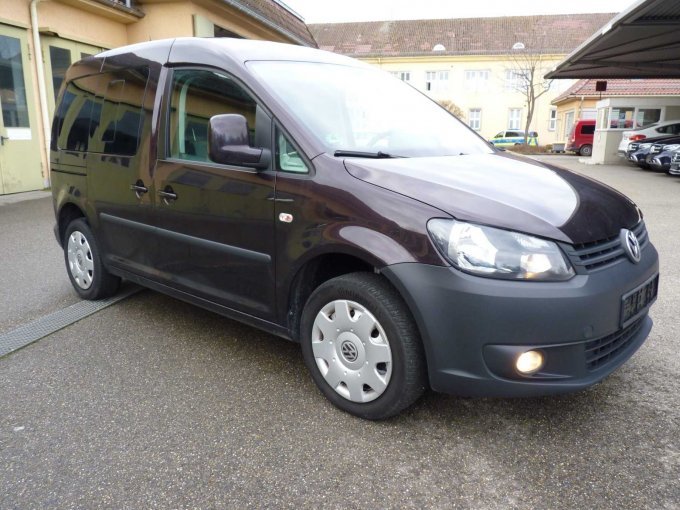 Ansicht von vorne schräg rechts