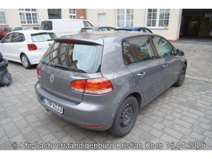 Fahrzeug hinten