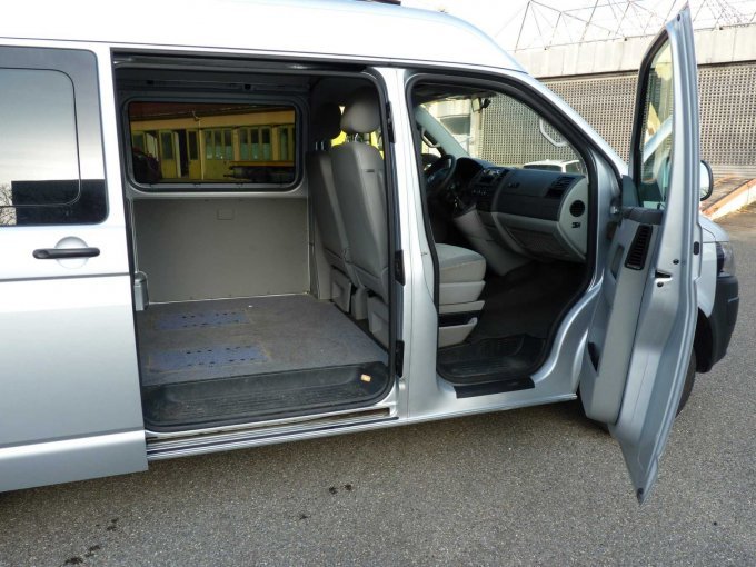 Übersicht Beifahrer-, und Fondeinstieg