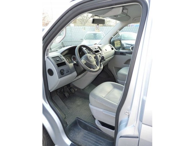 Details Fahrereinstieg