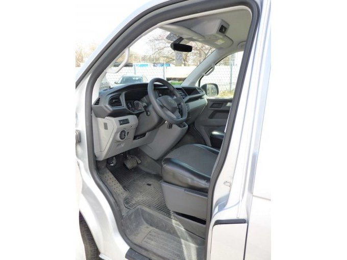 Details Fahrereinstieg