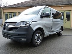 Ansicht von vorne schräg links