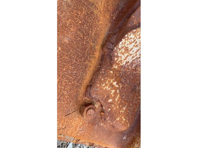 Ansicht Rissbildung links Hochkippschaufel