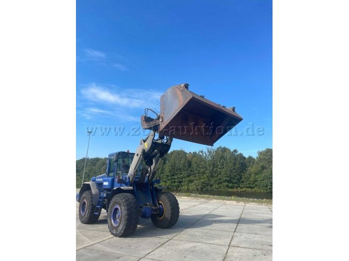 1 Volvo Radlader Typ L110E mit 7.473 Betriebsstunden – foto 17 – kavel bij Zoll-Auktion, Saterland