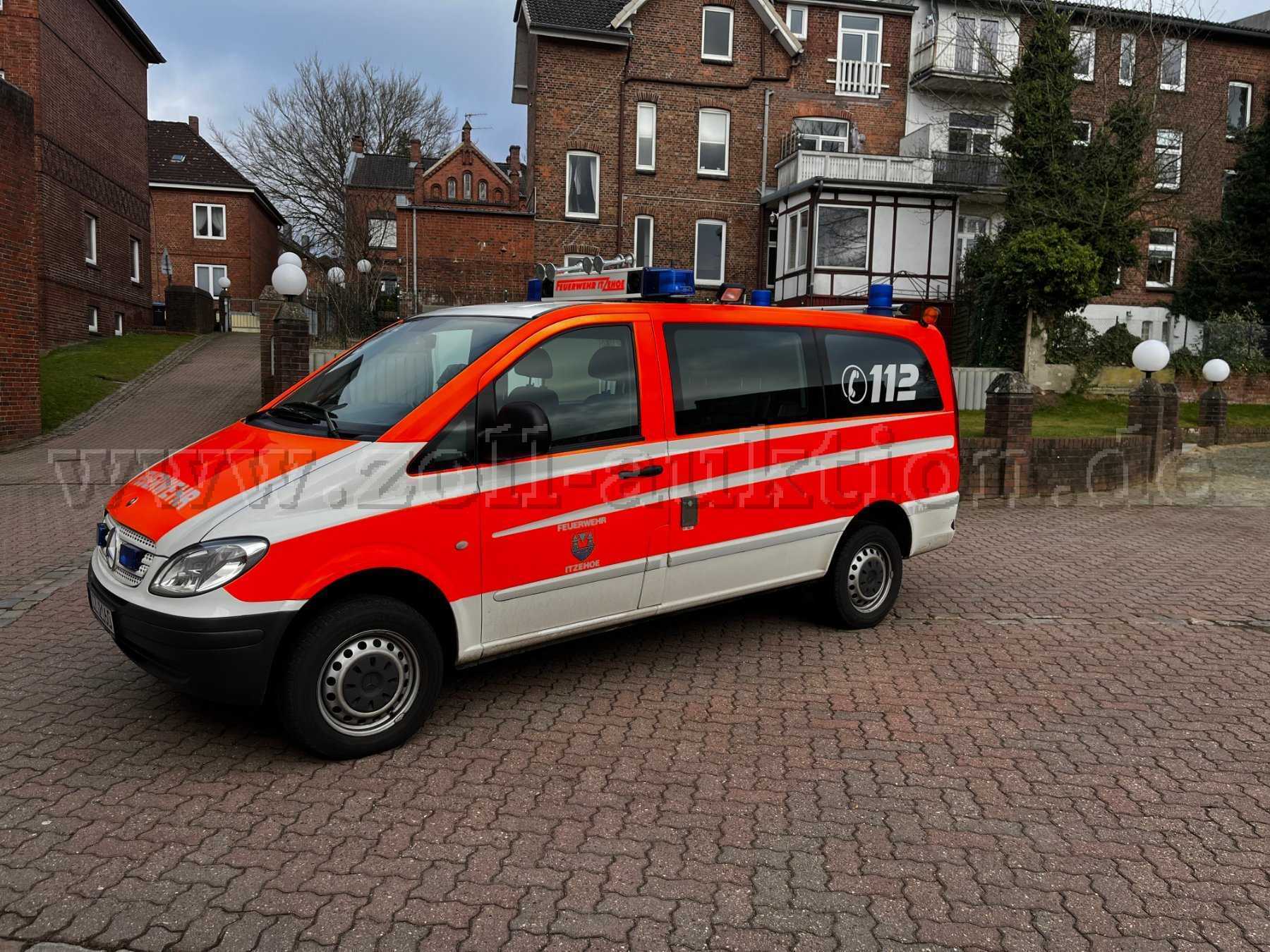 Vorausrüstwagen linke Seitenansicht